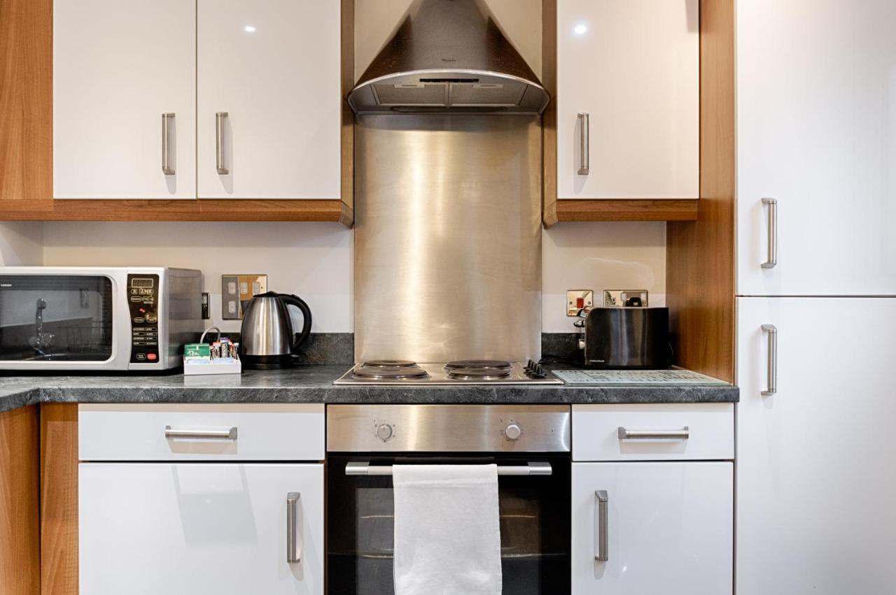 Parking, Balcony, Fully Equipped Kitchen Apartment Swansea Exterior foto