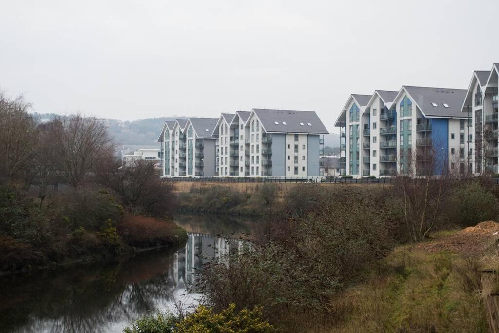 Parking, Balcony, Fully Equipped Kitchen Apartment Swansea Exterior foto