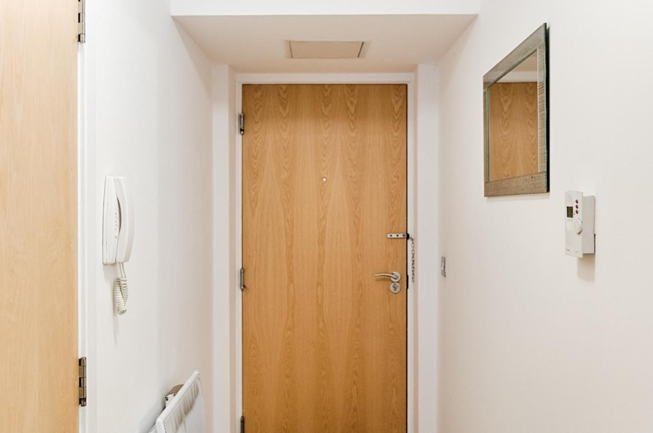 Parking, Balcony, Fully Equipped Kitchen Apartment Swansea Exterior foto
